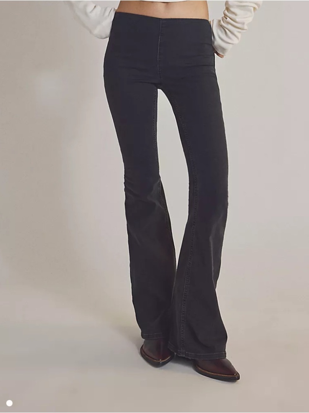 We The Free Penny Pull-On Flare Jeans Black Women’s Size 25 Short
